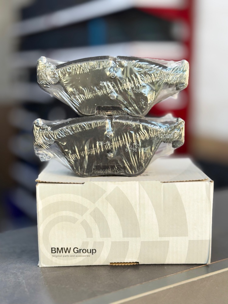 لنت ترمز تمام سرامیک جنیون پارت افتر مارکت جلو بی ام و 528 - BMW